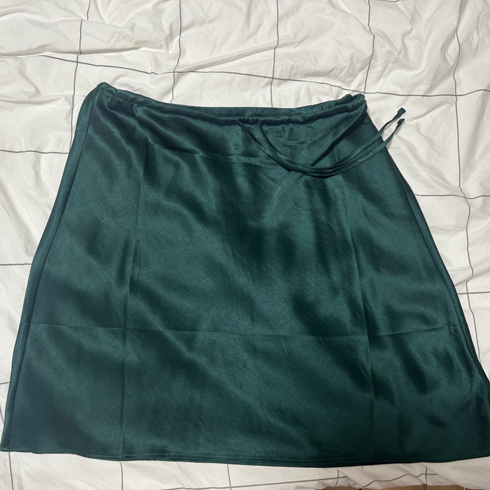NWT - Madewell Slip Skirt in Smoky Spruce
